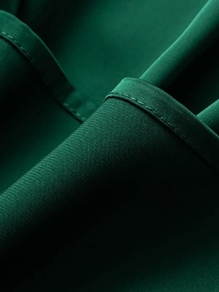 Élégante Blouse Décontractée en Soie Satinée Sans Manches pour Femme – Collection Été 2026 – Haut Vert Ample Tendance – Débardeur Vert Féminin