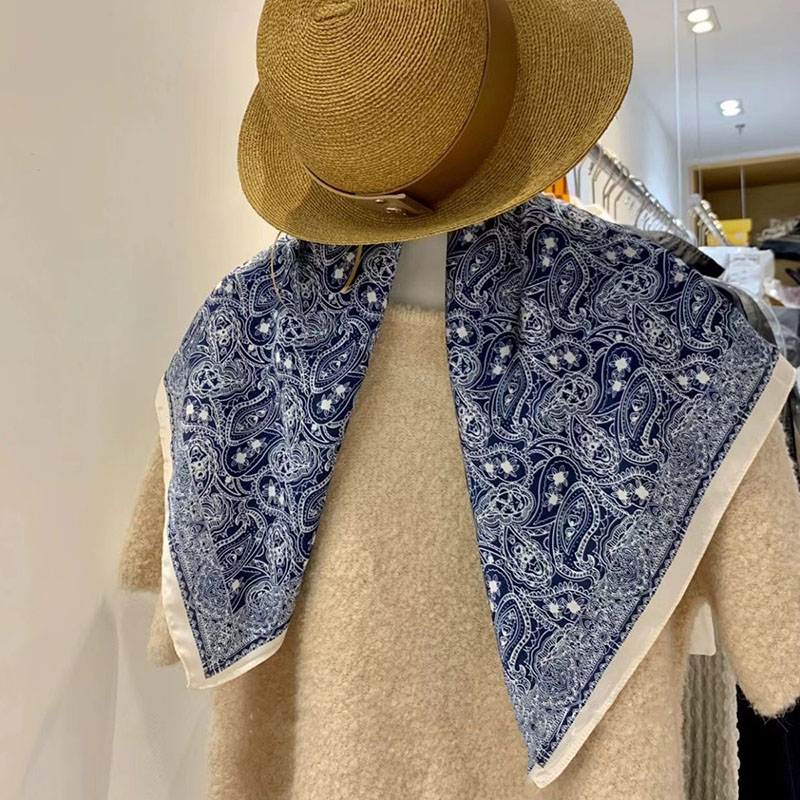 Écharpe carrée à imprimé fleur de cajou pour femme, châle bleu marine, foulard de la présidence, ruban de sac, hijab, bandana, écharpes de cou pour femme, cadeau, 70cm