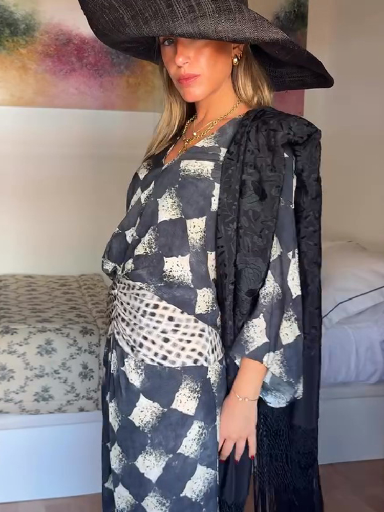 Robe longue imprimée pour femme, col en V, manches chauve-souris, taille cintrée, coupe ample, jupe évasée, élégante, chic plage, vêtements d'extérieur