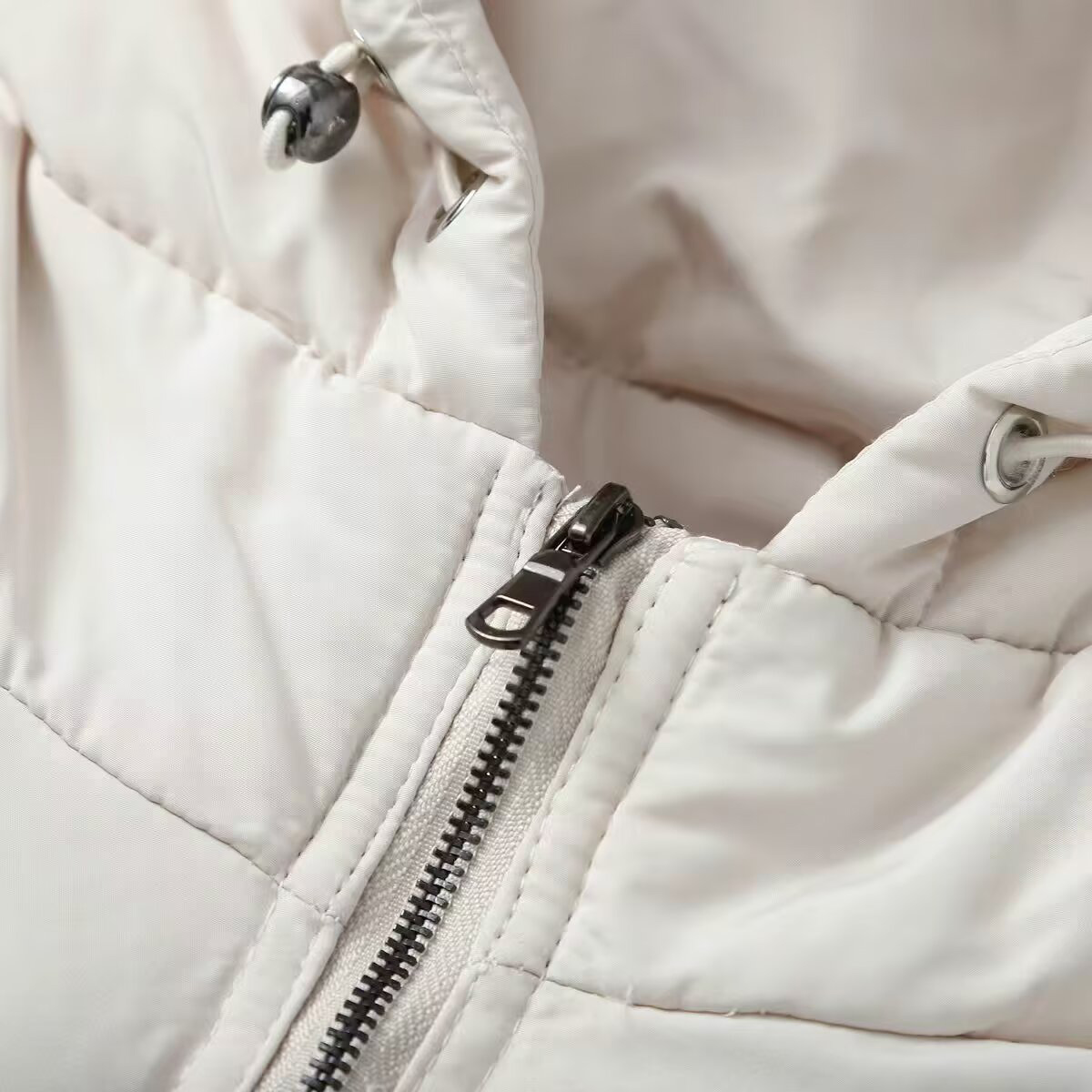 Vêtements pour femmes de commerce extérieur de style européen et américain, nouvelle veste d'épissure de chapeau légère et polyvalente à la mode 2025