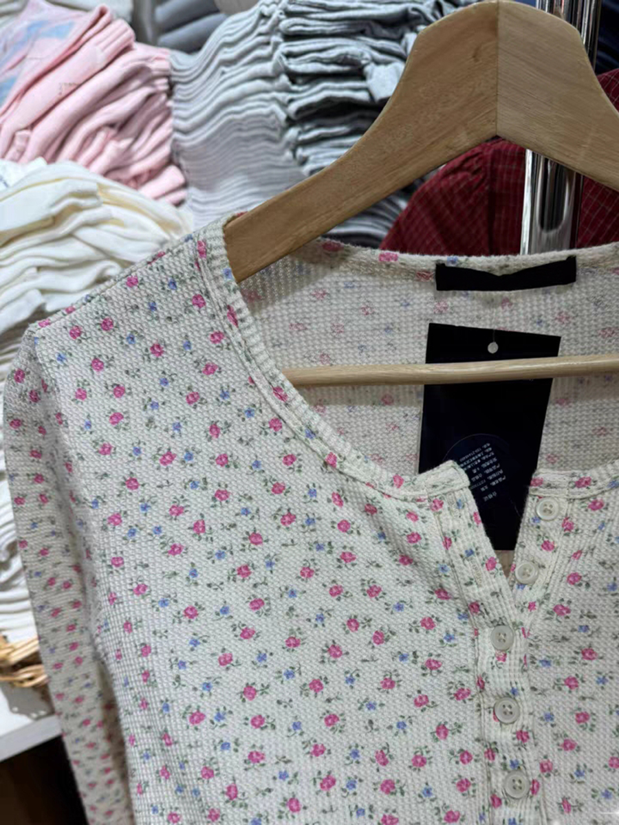 T-Shirt à manches longues pour femme, motif gaufré rose, boutons de printemps, col rond, en coton, Slim, doux et mignon, Style Preppy, Y2k