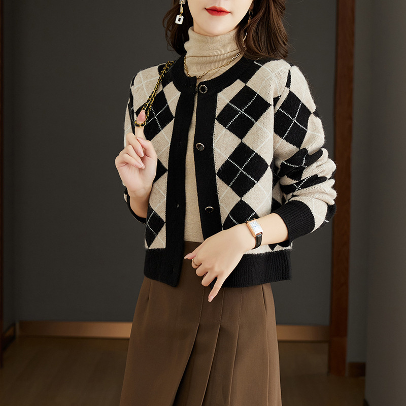 Pull en maille pour femme, cardigan tricoté, collection printemps-automne 2026, pull court élégant et décontracté, haut en maille ample pour femme