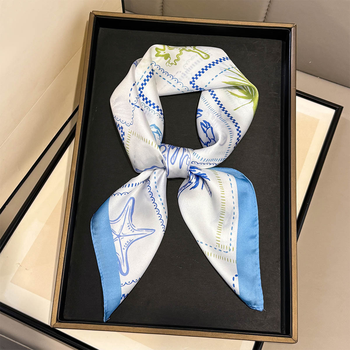 Foulards carrés en soie à imprimé coquillages et arbres pour femmes, écharpes de cou, hijabs décoratifs toutes saisons pour dames
