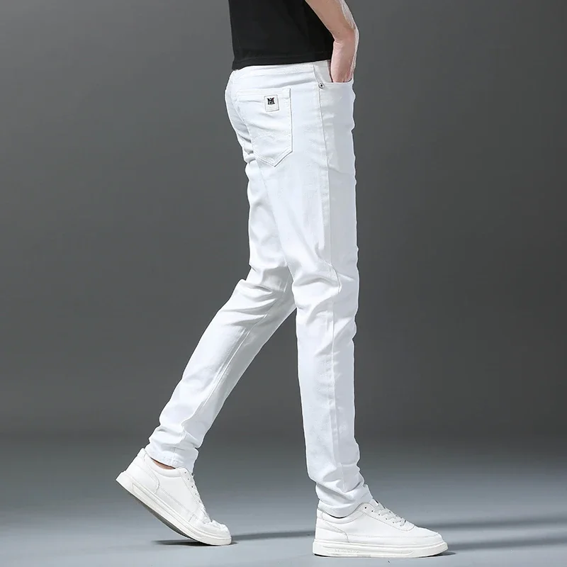 Nouveau jean slim pour homme printemps 2026, 98 % coton, blanc, extensible, coupe droite, décontracté, pantalon crayon tendance, haute qualité, vêtements masculins
