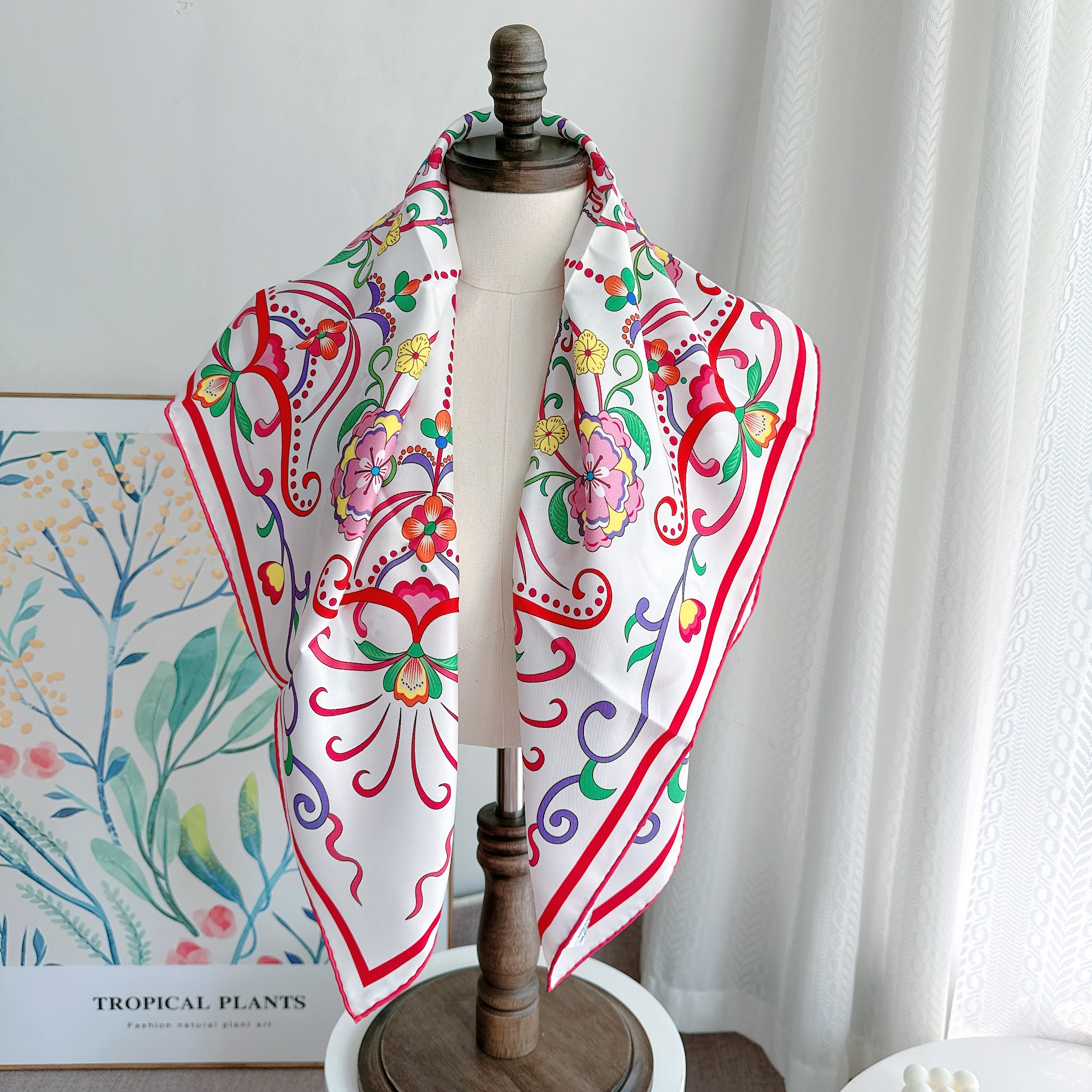 Foulard 100% Soie Rose Brumeux de Luxe, Foulard de Créateur 90cm, Hijabs et Châles pour Femmes Élégantes, Bandana, Foulard Décoratif pour le Cou