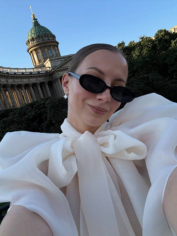 Nouvelle Blouse Chic pour Femme en Organza Transparent à Nœud, Col Rond, Sans Manches, Idéale pour les Fêtes et les Vacances, Collection Été 2026