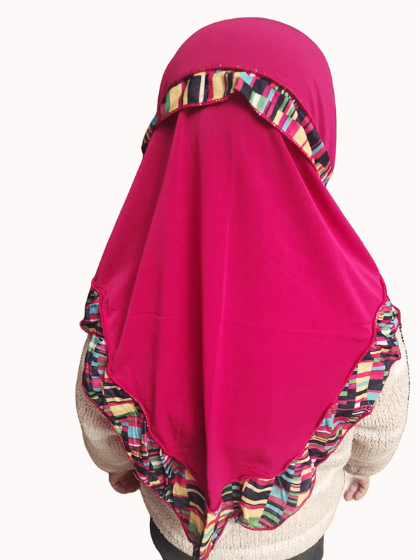 Magnifique Hijab arabe musulman pour filles Petite casquette islamique Bordure décorative Hijab aléatoire pour enfants de 1 à 5 ans