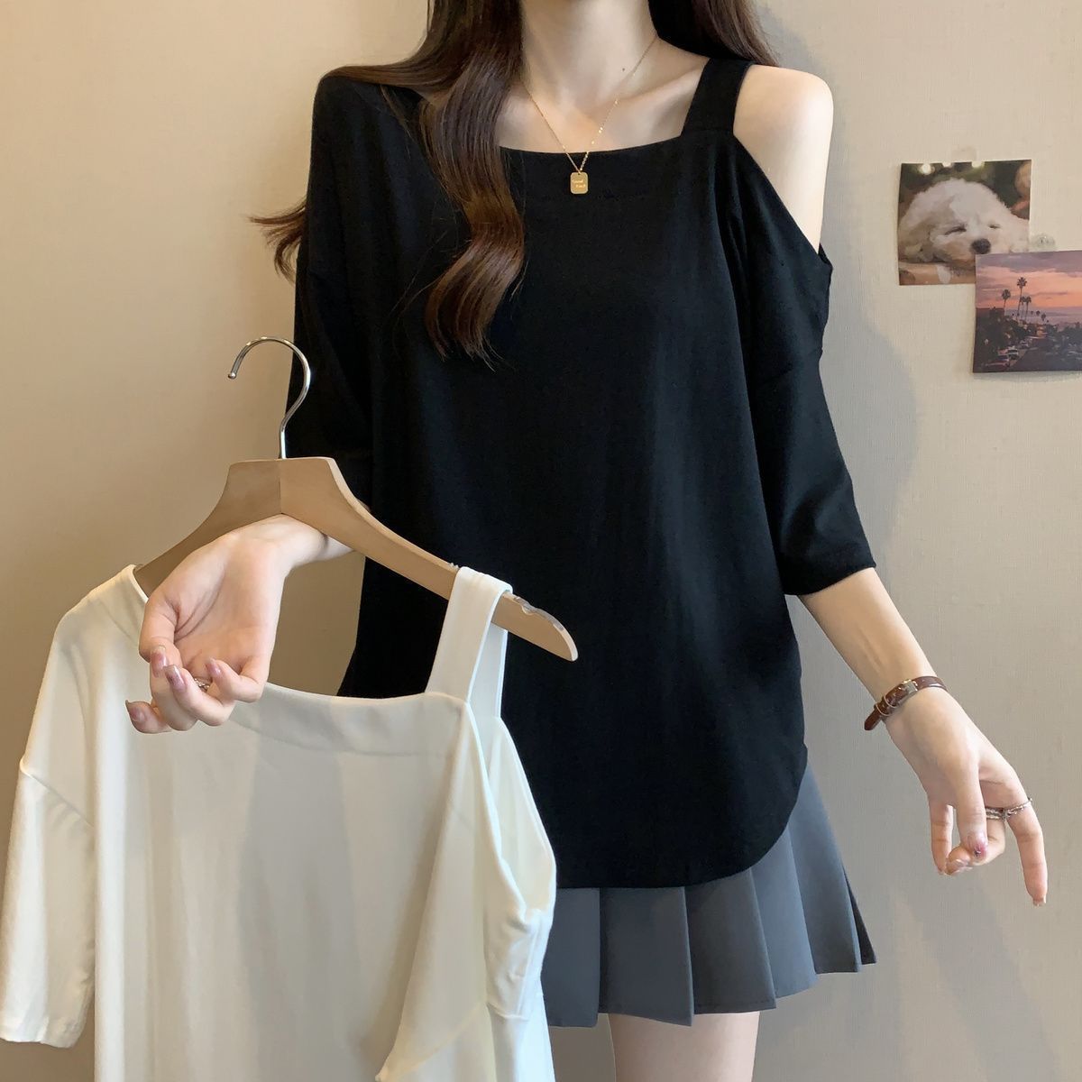 T-shirt d'été grande taille pour femme, nouvelle collection, couleur unie, coupe ample et légère, anti-âge, asymétrique, épaules dénudées, manches courtes