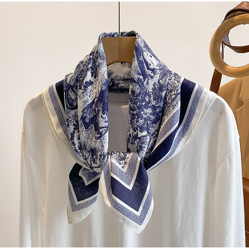 Écharpe carrée pour femme imprimée végétale 70/110 cm en soie simulée, accessoire polyvalent et élégant pour la tête, le sac et les vêtements au quotidien