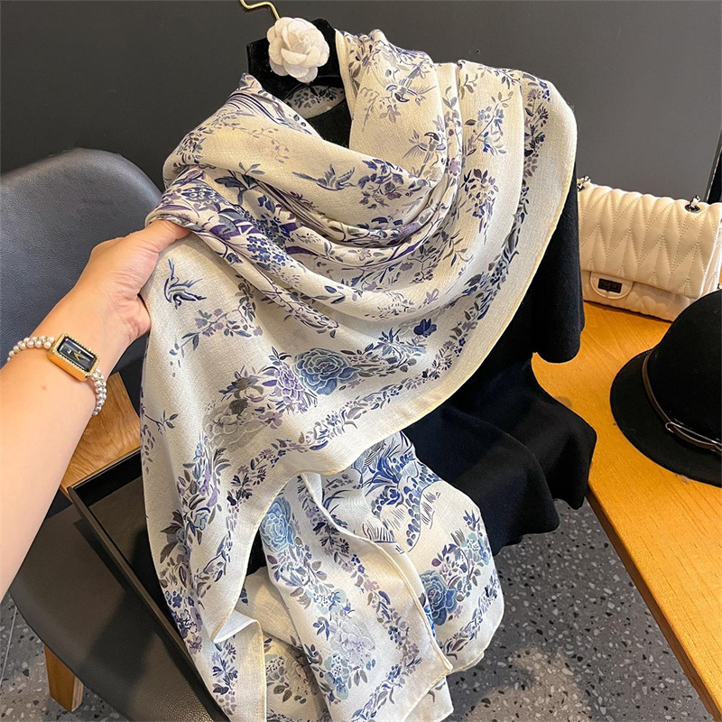 Foulard en coton pour femmes, châles et enveloppes Hijab de plage, marque de luxe, fleur, Bandana de styliste, nouvelle collection printemps 2024