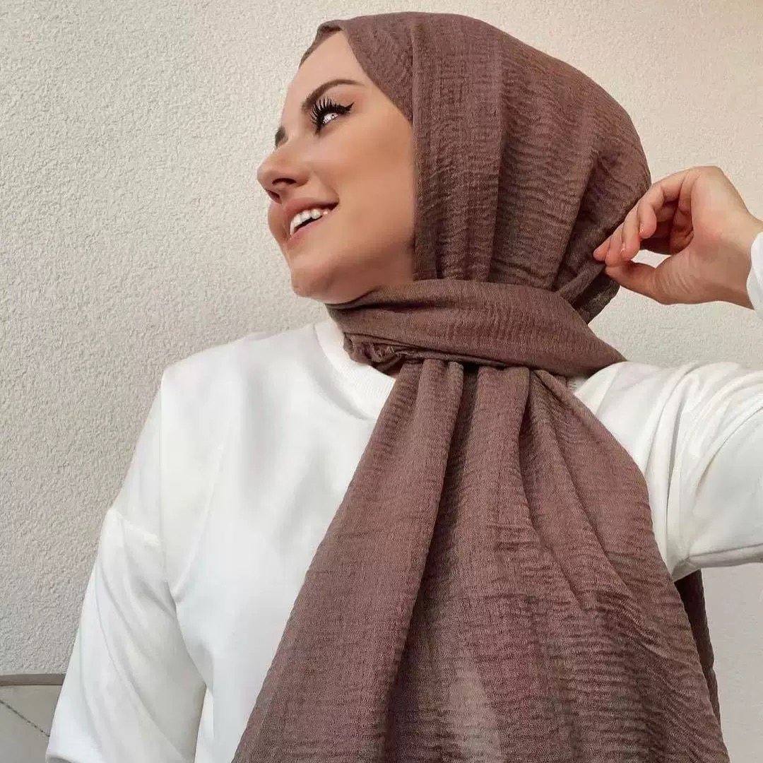Solide coton lin écharpe femmes Hijab musulman Long foulard châle enveloppement femme printemps automne chaud cou écharpe crème solaire foulards
