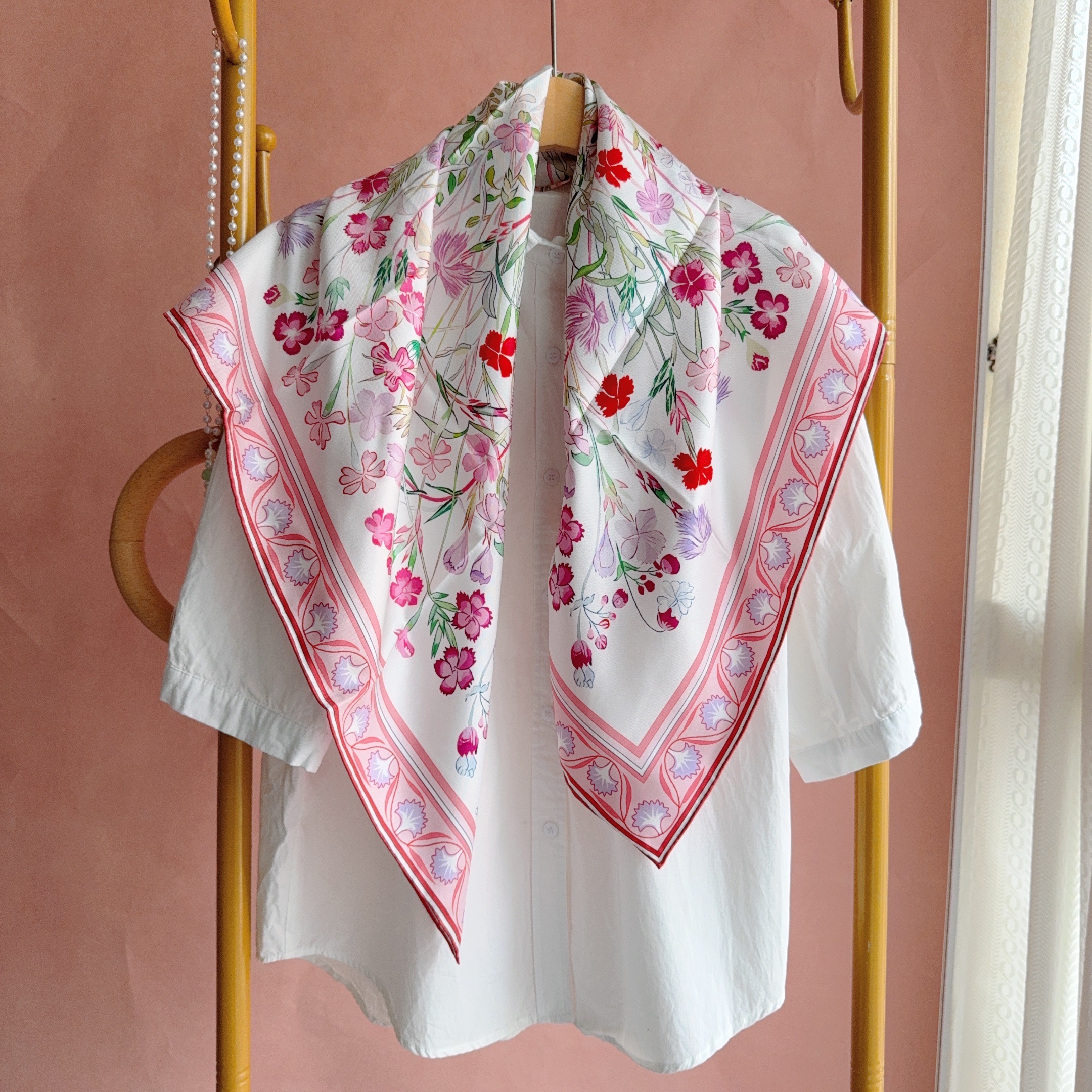 Foulards en Soie 90x90cm 100% Soie Pure Femme Luxe Designer Rose Carré Châle Écharpe de Tête Écharpe d'Été Hijab Bandeau Foulard