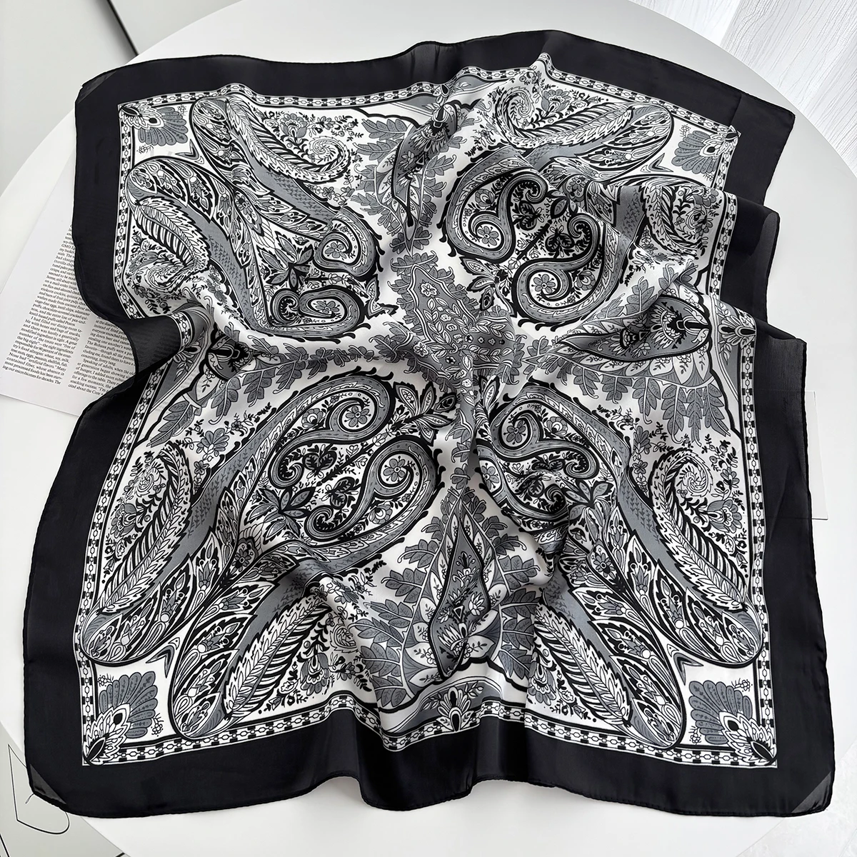 Foulard en Satin imprimé Floral pour femmes, 70cm, Design de luxe, cravate au cou, cheveux, main, poignet, châle, Hijab, Bandana, nouveau