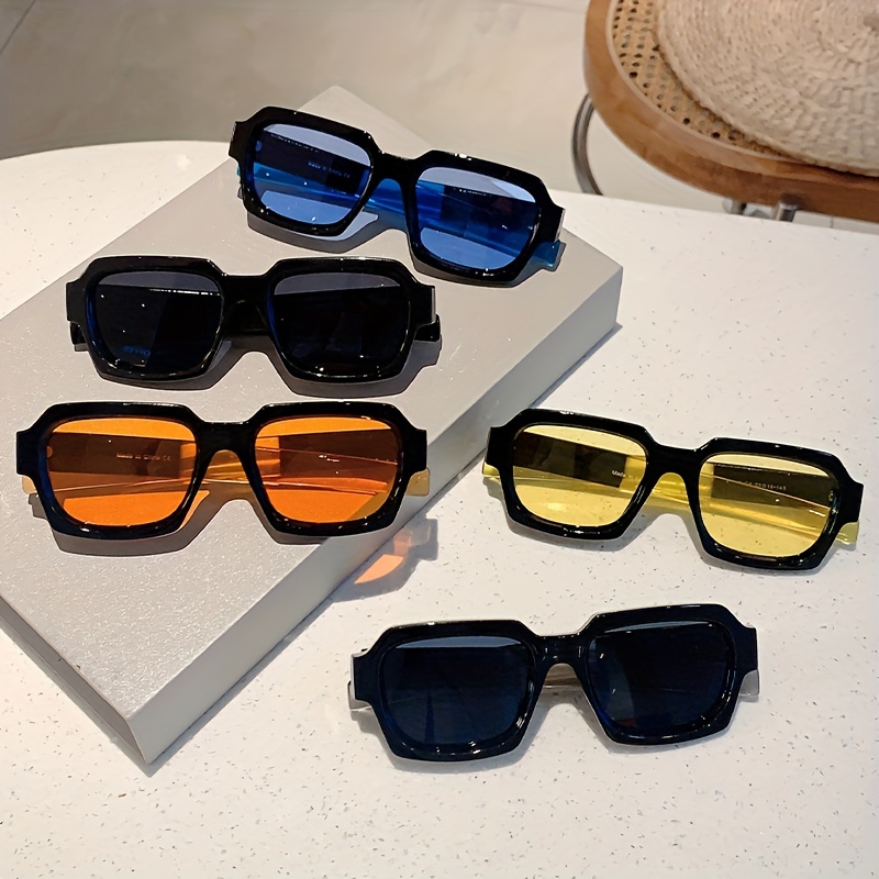 1 paire de lunettes de soleil élégantes à monture carrée noire pour femme – Cadre en plastique élégant avec verres teintés jaunes, parfait pour la mode