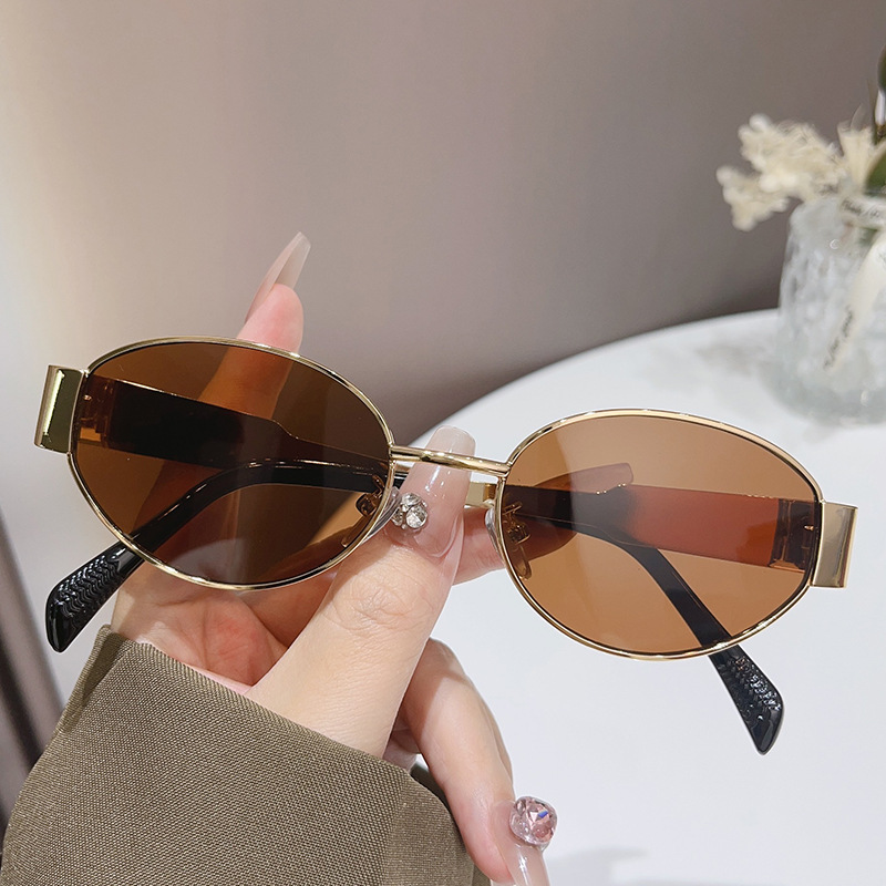 Lunettes de soleil ovales sexy pour femmes, design de luxe tendance, monture en métal, protection UV400, lunettes de soleil classiques vintage pour femmes