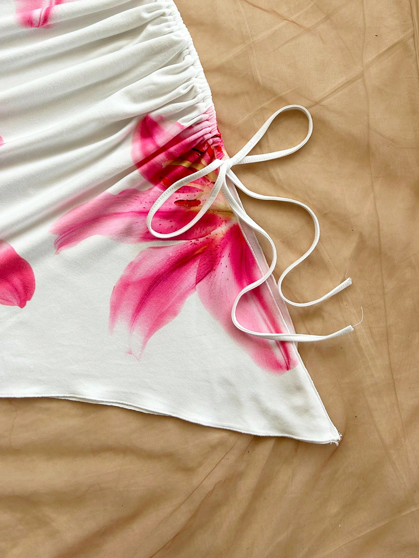 Robe à imprimé Floral pour femmes, vacances à la plage, ourlet asymétrique, col licou, nœud moulant, style Boho, robes courtes, Streetwear, 2025