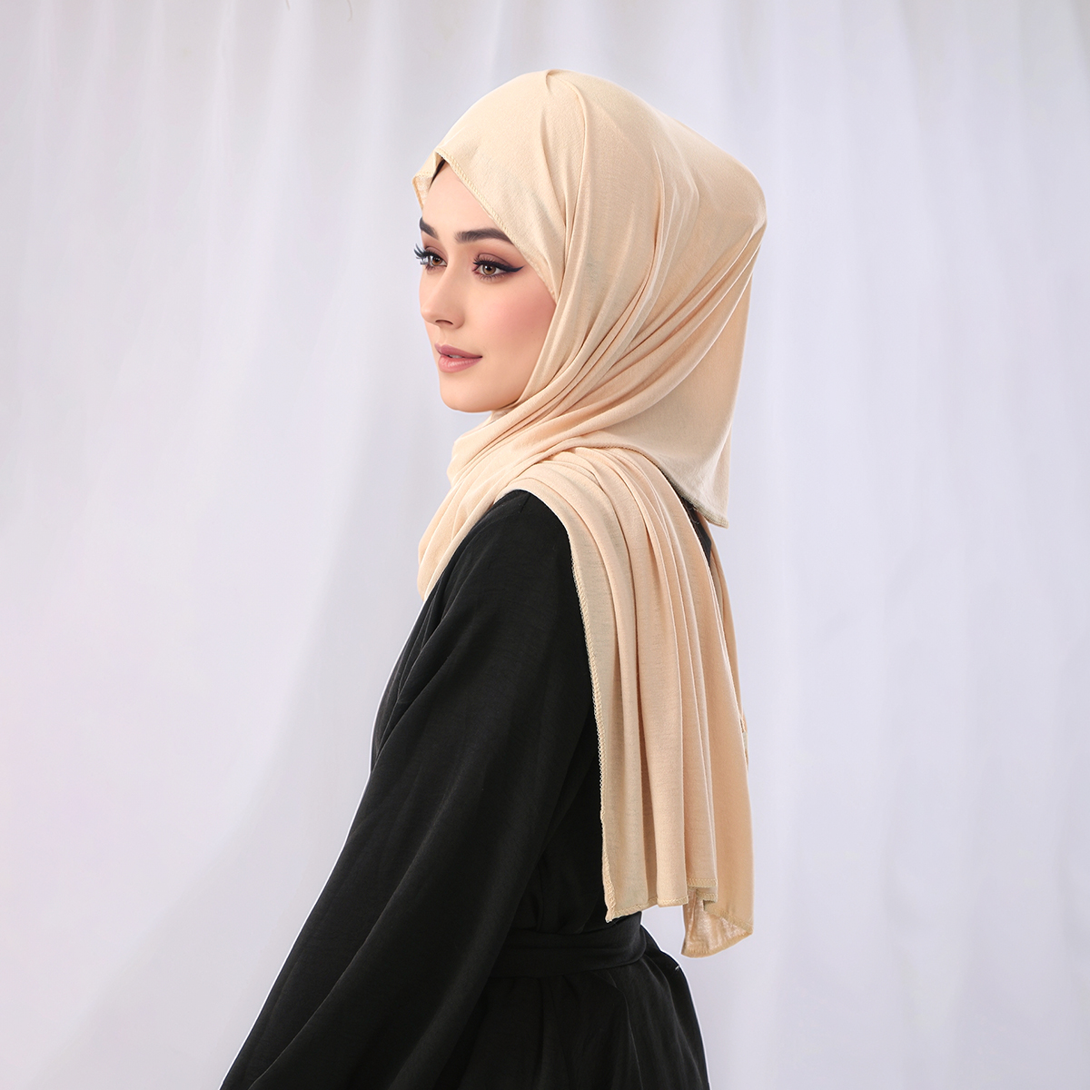 Le plus récent Jersey instantané Hijab avec boucle magnétique femmes doux coton Jersey écharpe coudre large bord musulman Modal casquettes ouvertes sous-embouts
