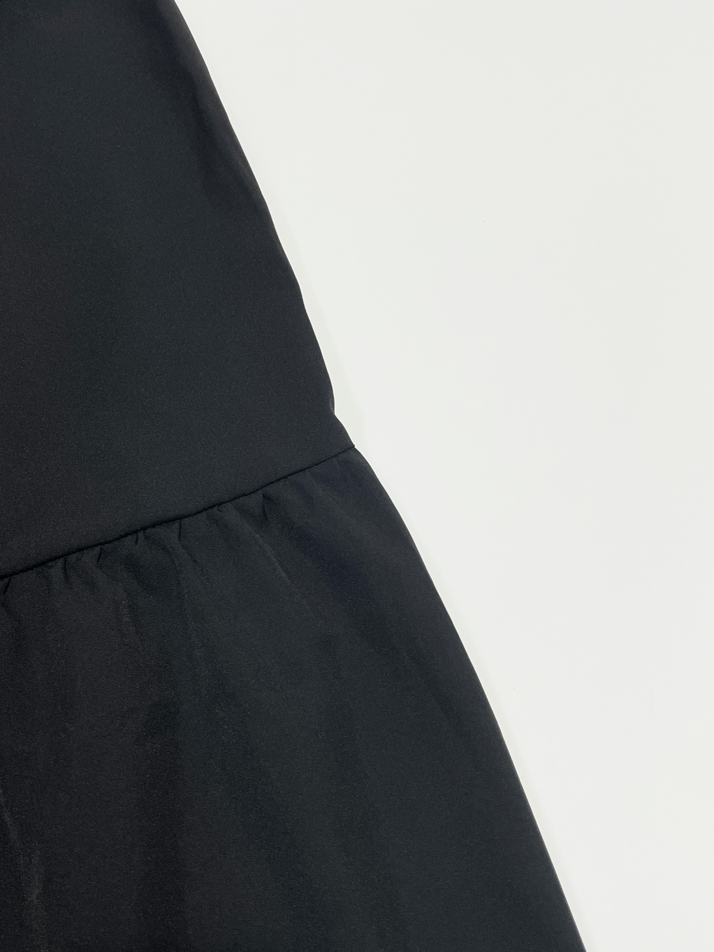 Jupe à ourlet à volants pour femmes, jupe trapèze taille haute de couleur unie, coupe ample décontractée et polyvalente pour les tenues quotidiennes, best-seller