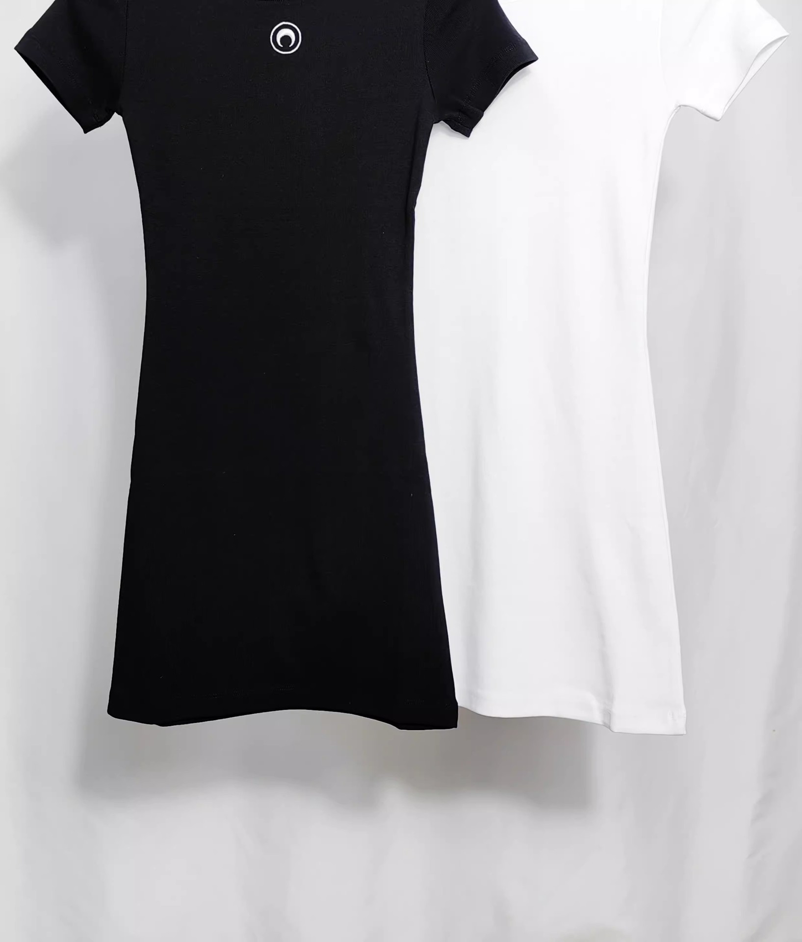 Robe décontractée à col rond pour femme, nouvelle collection été, en coton, moulante, amincissante, broderie lune, style urbain polyvalent, manches courtes