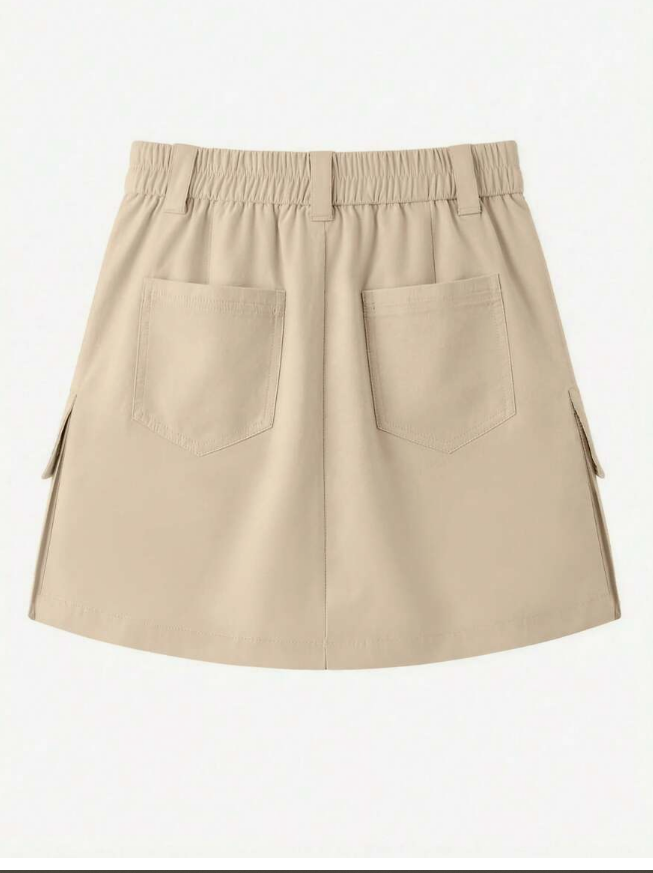 Mini-jupe tendance pour femme, tissu uni avec poches à rabat, idéale pour le shopping quotidien et les trajets domicile-travail