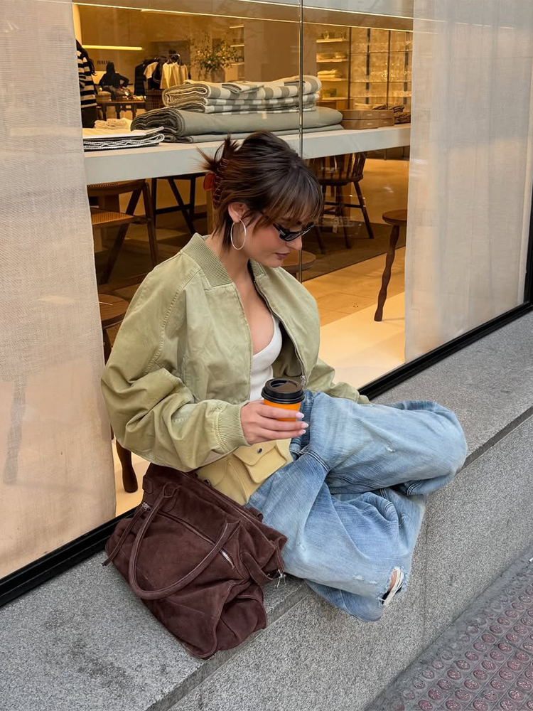 Veste bomber courte kaki pour femme, col à revers, fermeture éclair intégrale, détails poches, manches longues, style streetwear décontracté Y2K