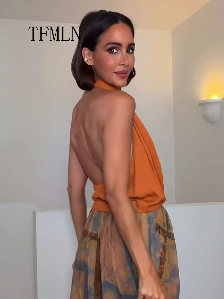 Mode Été 2026 Femme : Hauts plissés à col licou, élégants, sans manches, dos nu, décontractés, à plis chics, style urbain, courts et pull-overs