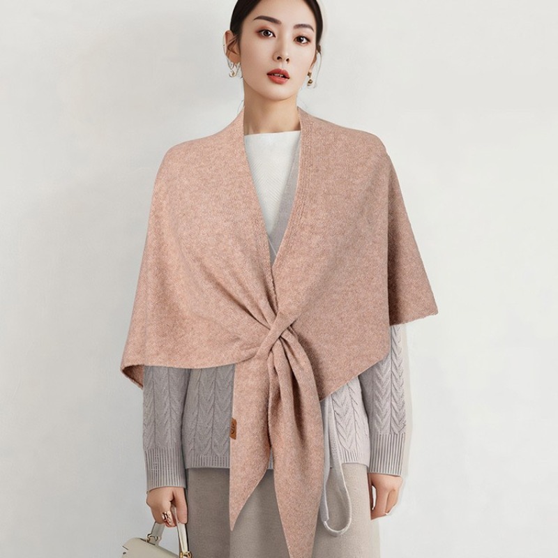 Version nouvelle enveloppe de cou pour femme automne et hiver laine mélangée châle triangulaire femme épaissi avec épaule chaude tricotée XWJ116