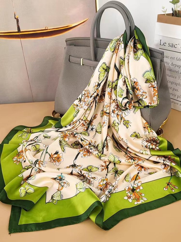 Grand foulard carré 110*110cm beau brocart printemps et automne Version coréenne polyvalent Satin carré écharpe femme foulard en soie
