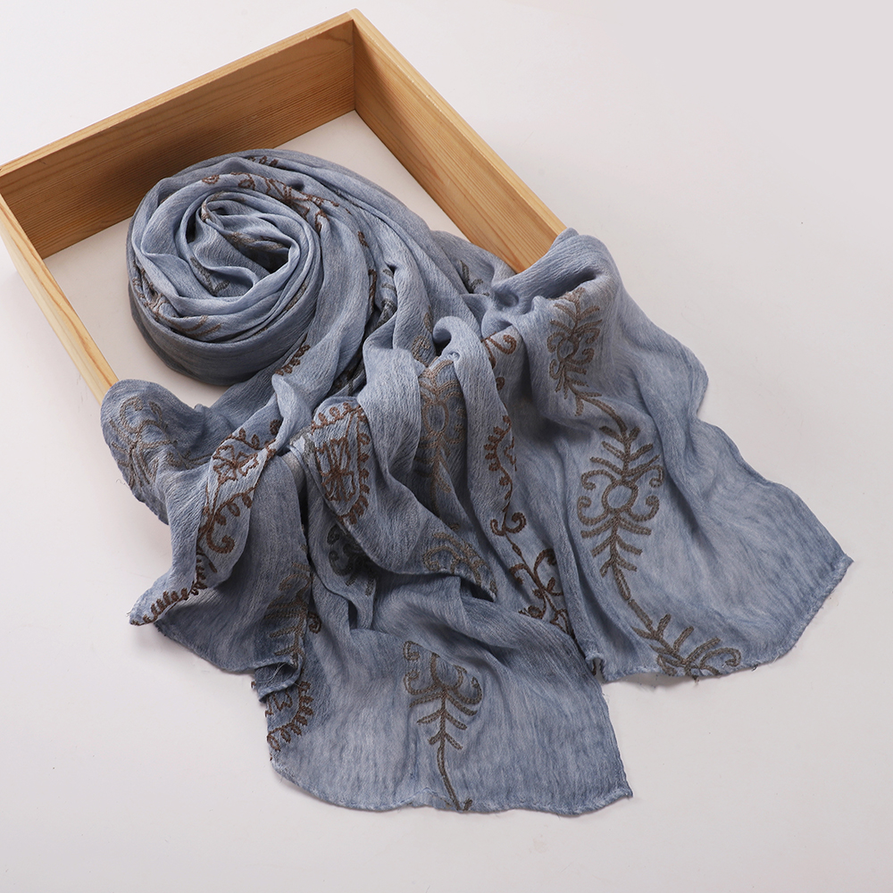 Hijab brodé vintage en tissu texturé, châle musulman froissé, foulard doux et respirant, écharpe de tête islamique pour femmes.