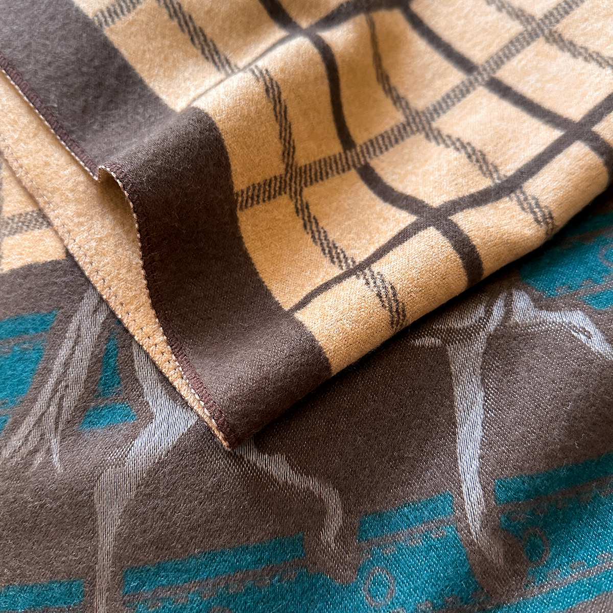 Nouveau luxe cheval imprimé écharpe femmes hiver plus chaud Pashmina foulards double face vérifier châles femme épaisse couverture enveloppes Foulard 2025