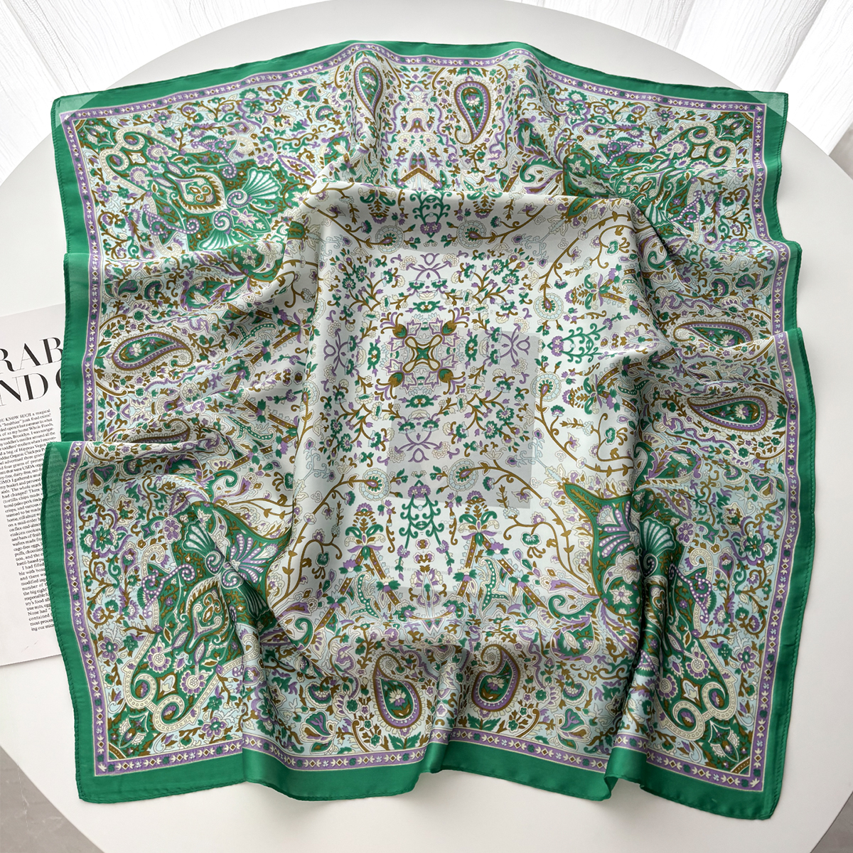 2025 soie châle carré Foulard pour femmes imprimer bandeau Foulard Satin Hijab bandes de cheveux Foulard femme bandeau Bandana