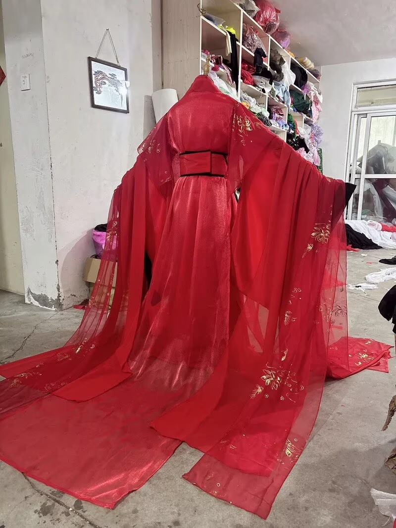 Robe de mariée Hanfu rouge personnalisable pour femme, costume traditionnel chinois ancien avec broderie, idéale pour le cosplay et la photographie