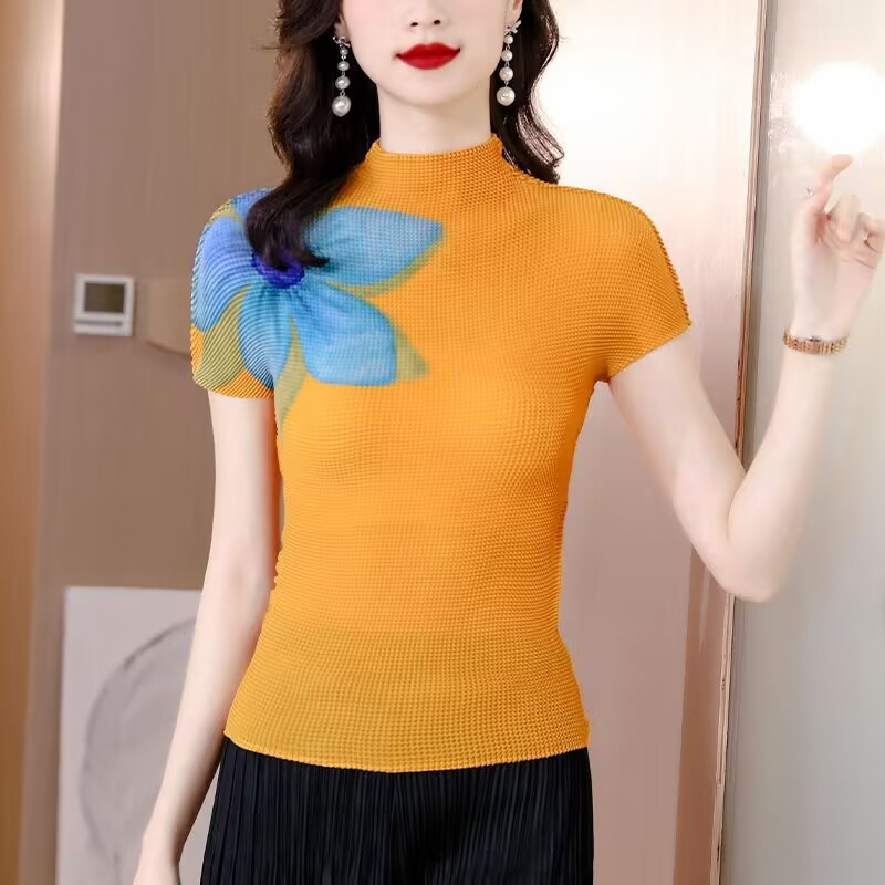 Femme vêtements T-shirt Miyake plissé Grain imprimé T-shirt femmes manches courtes rétro col mi-haut été Joker haut mince
