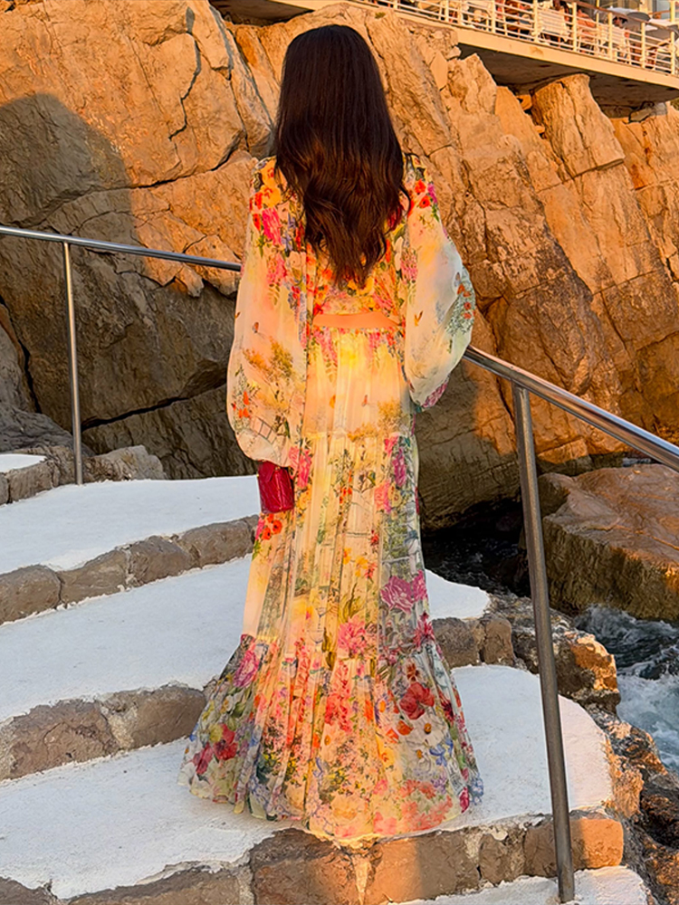 Ensemble assorti bohème à motifs floraux : Crop top à col en V et nœud sur le devant, jupe longue à volants étagés et taille élastique – Tenue de vacances 2 pièces 2026 pour la plage