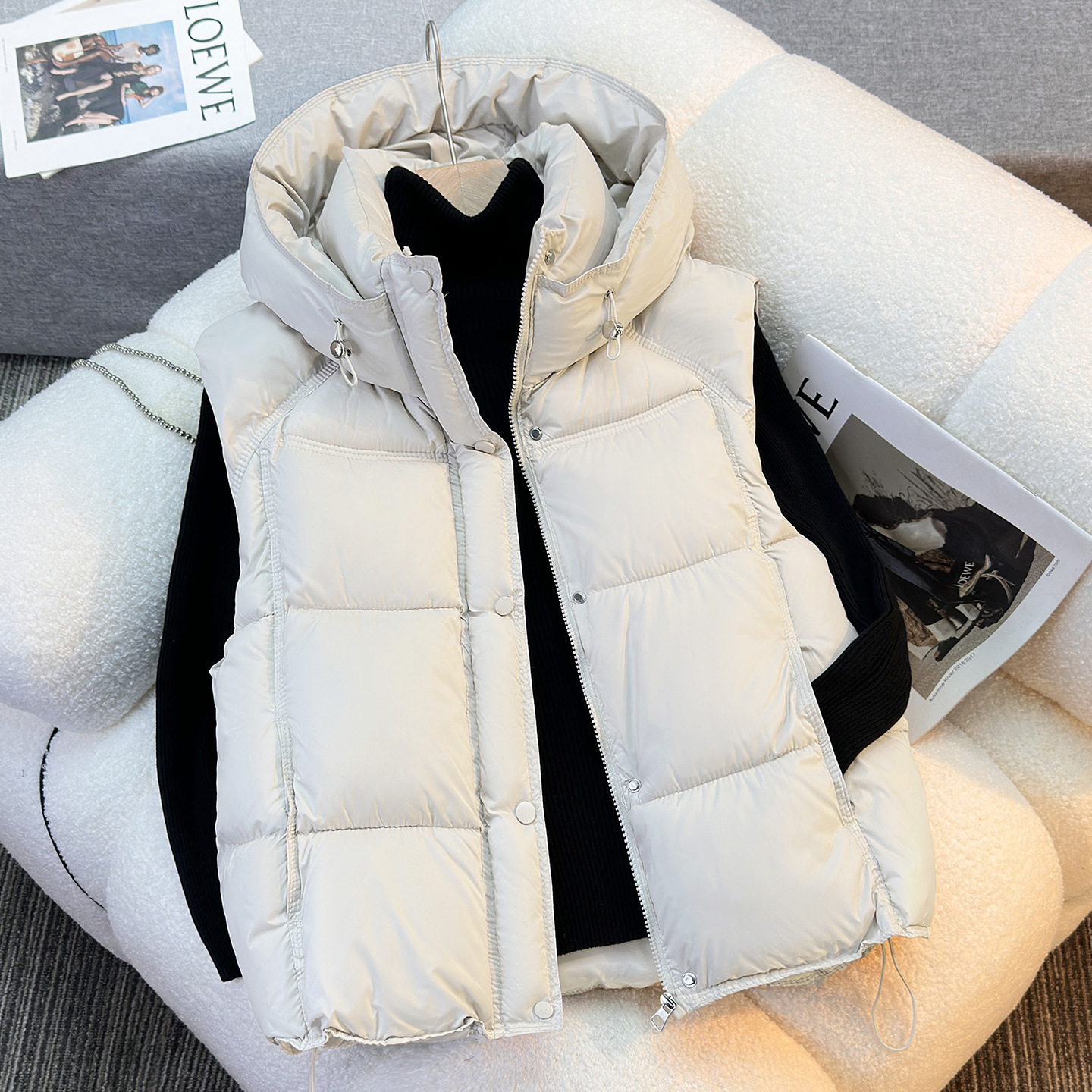 Gilet en coton à capuche pour femmes, veste sans manches, manteau d'automne-hiver 2026, nouveau gilet en coton ample pour femmes, vêtement d'extérieur féminin.