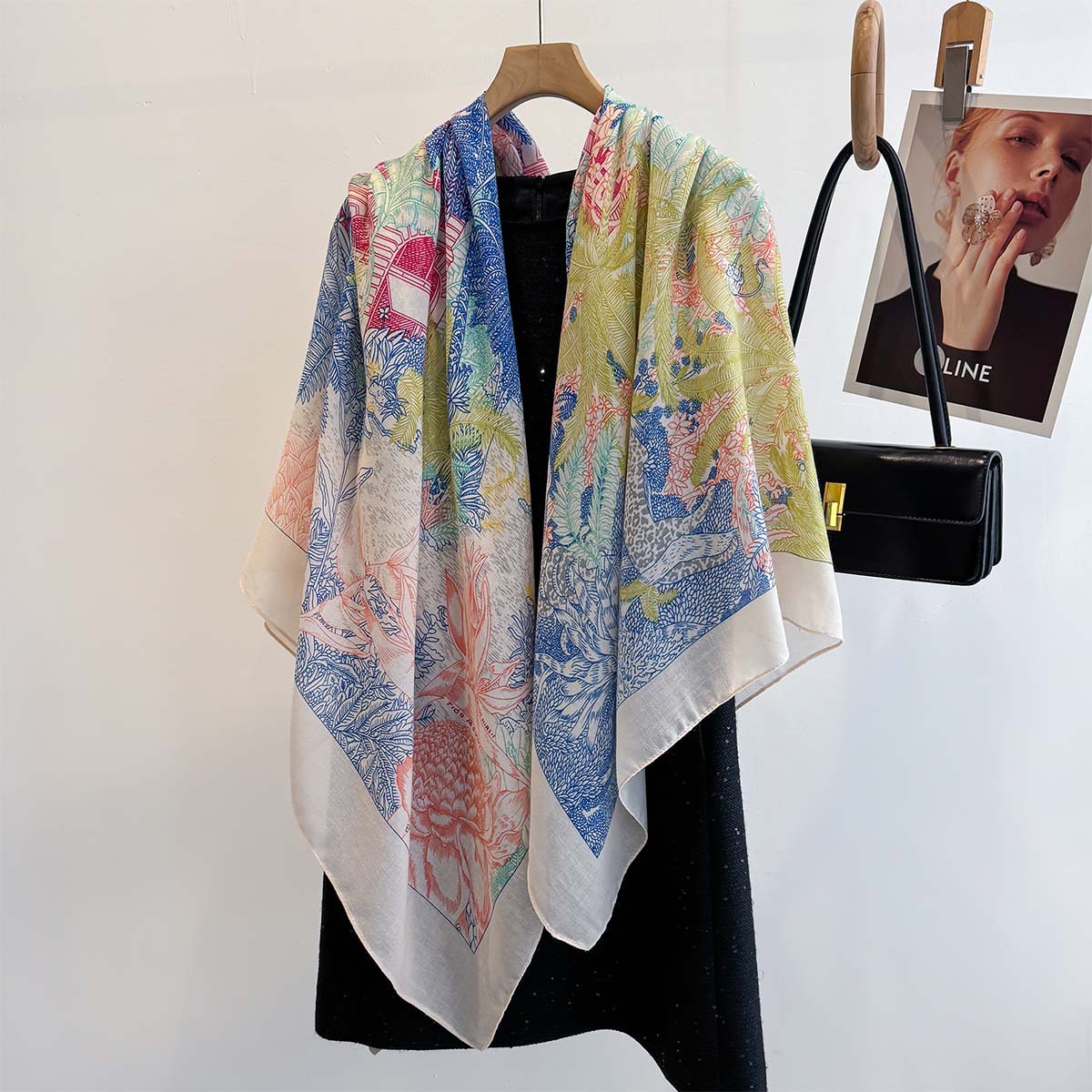 130x130CM nouveau luxe imprimé Satin soie carré écharpe pour les femmes été Protection solaire châle Hijab foulard mode Wrap Bandana
