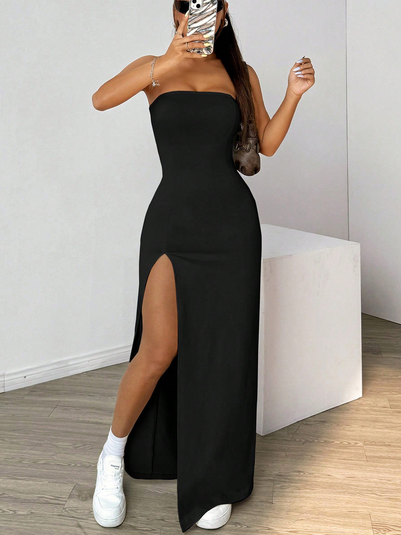 Robe longue élégante sans bretelles pour femme, camisole fendue, simple, basique, couleur unie, idéale pour les occasions décontractées et semi-formelles