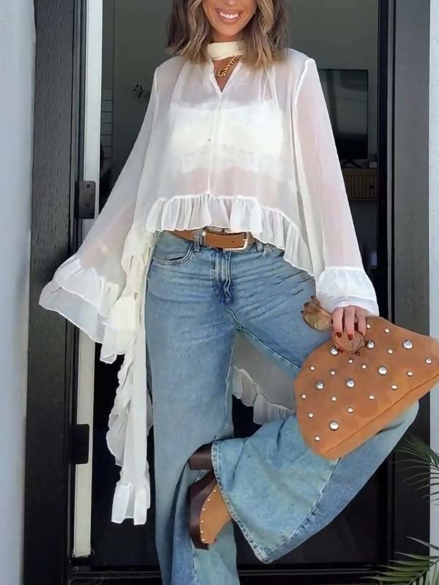 Chemisier blanc en mousseline transparente pour femme, avec volants, ourlet asymétrique, manches cloche fluides, style bohème