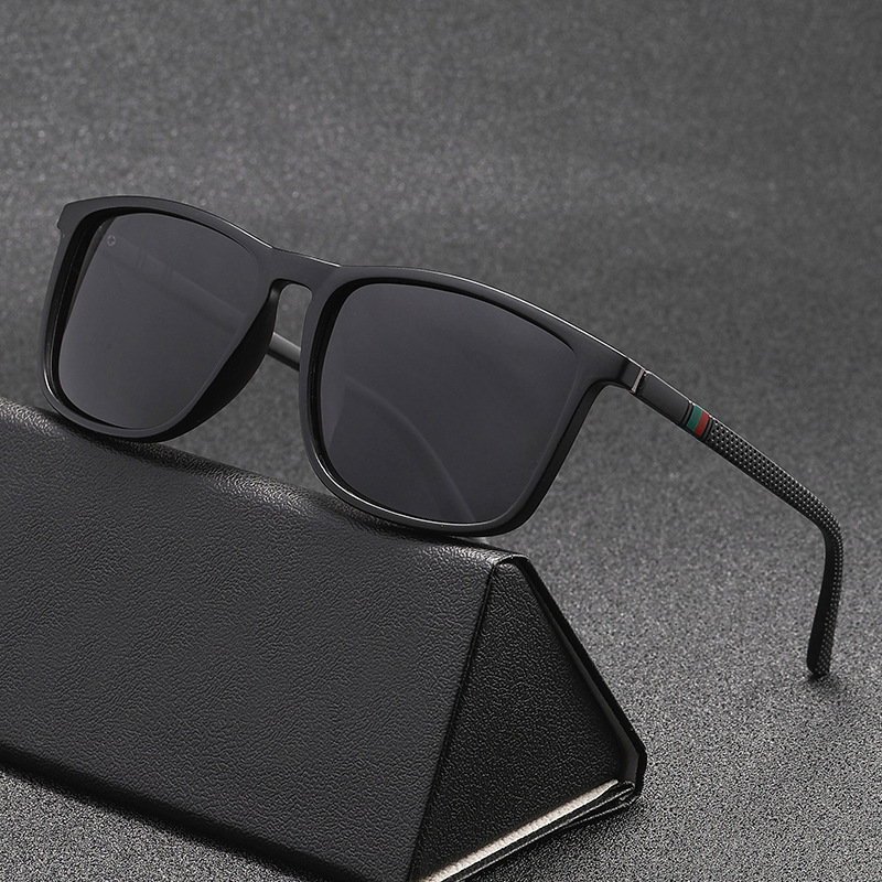 Hommes de luxe lunettes de soleil mode Vintage carré Ultra léger TR90 cadre conduite pêche lunettes de soleil pour homme UV400 lunettes