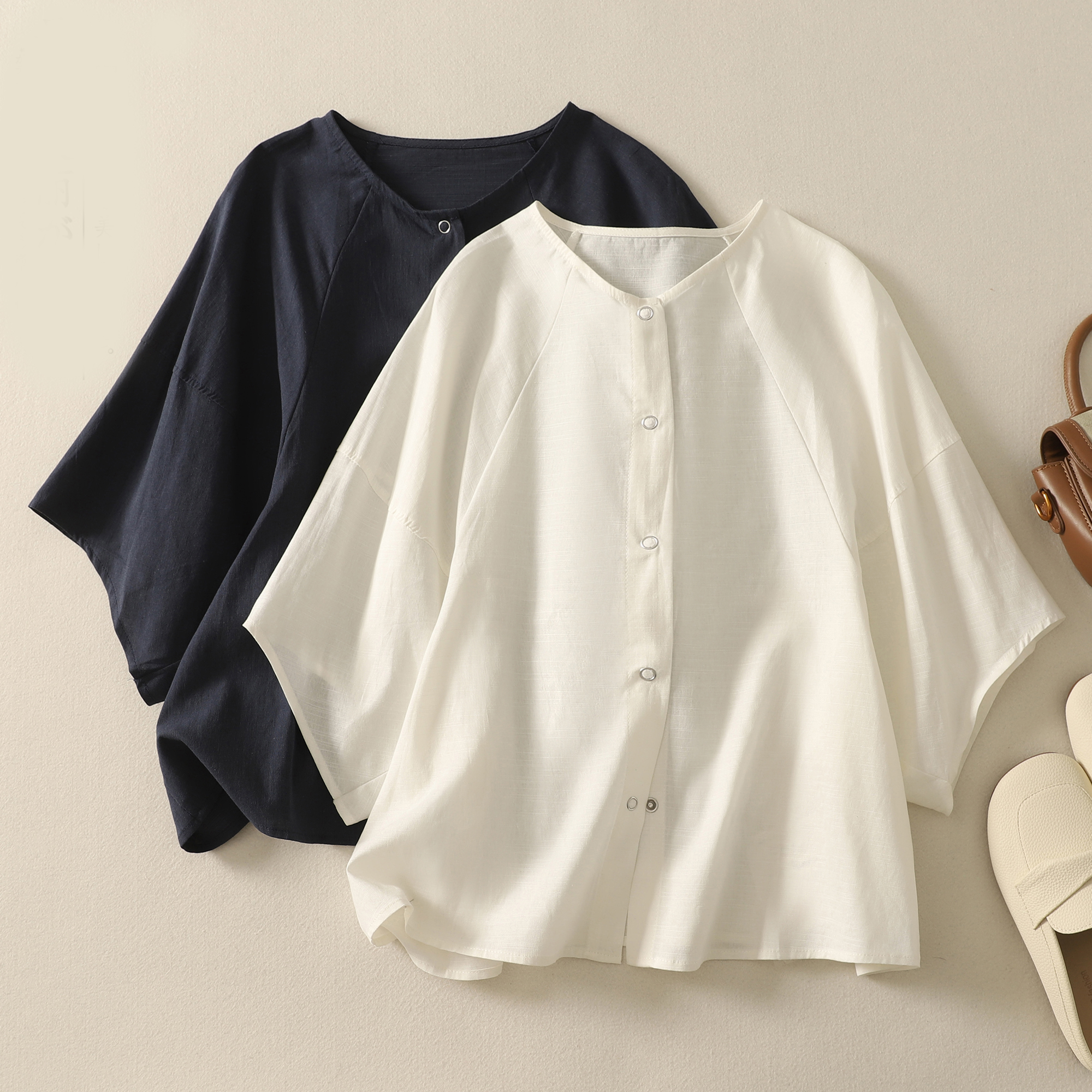 Chemise chauve-souris en coton chemisier femme été nouveau design de mode coréenne sens tempérament élégant ample décontracté col rond cardigan chemise