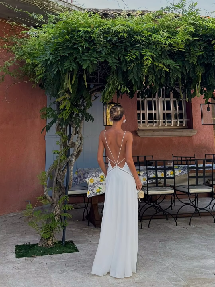 Robe longue fluide bohème pour femme à fines bretelles, col en V profond, taille évidée, style décontracté et élégant, idéale pour la plage, nouvelle collection 2026