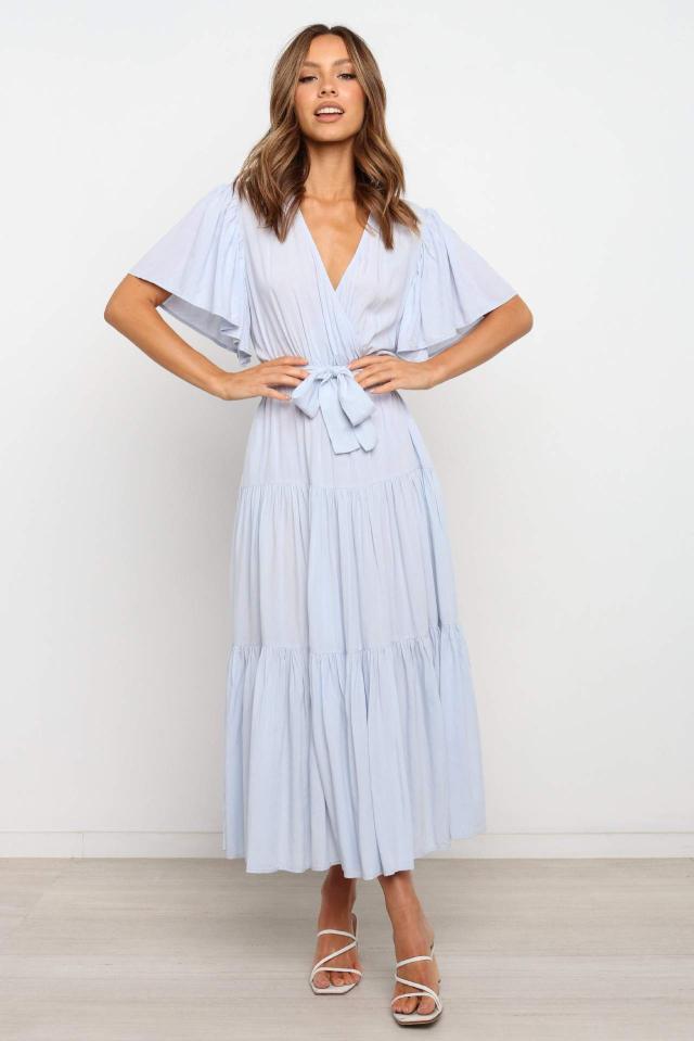 Robe longue décontractée pour femmes, col en V, manches courtes à volants, ceinture à nouer soi-même, volants superposés, tissu léger.