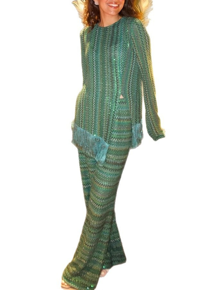 Ensemble deux pièces élégant pour femme avec haut à manches longues à franges et pantalon fendu, style décontracté et confortable pour la maison