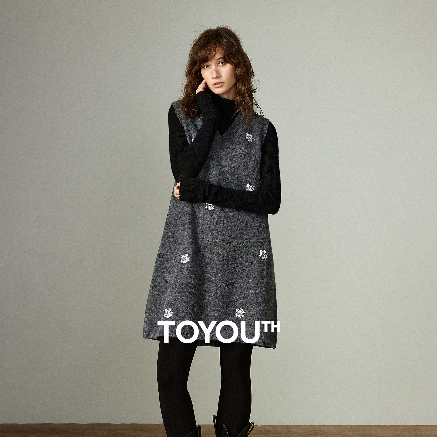 TOYOUTH femmes robes 2025 hiver nouvelle robe débardeur sans manches Arctic polaire brodé col en v robe tricotée