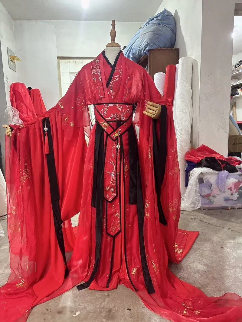 Robe de mariée Hanfu rouge personnalisable pour femme, costume traditionnel chinois ancien avec broderie, idéale pour le cosplay et la photographie