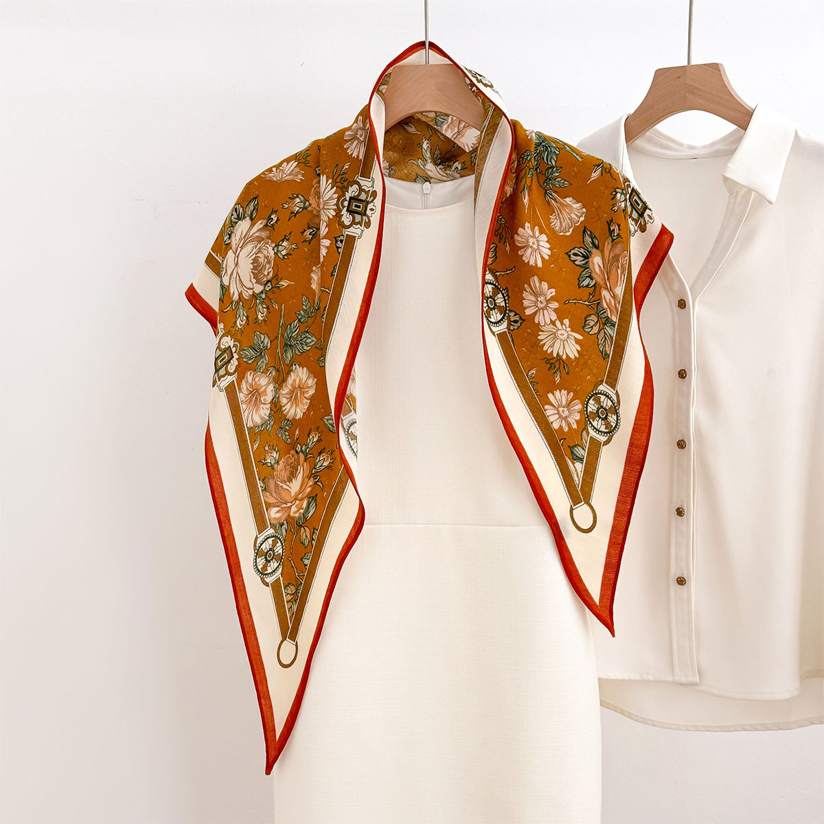 Écharpes en satin doux imitation soie, foulard carré floral de printemps pour femmes, bandanas, hijab de luxe, foulard élégant, châles