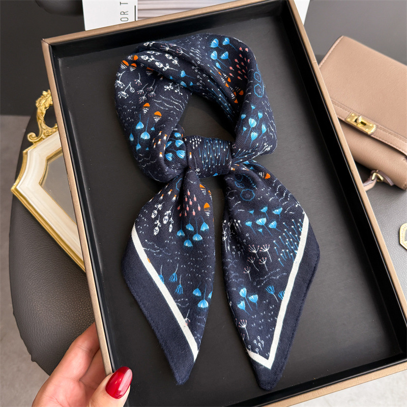 Foulard carré de luxe imprimé Floral pour femmes, châle Hijab élégant pour dames, pour voyage, tache douce, Imitation soie, foulard