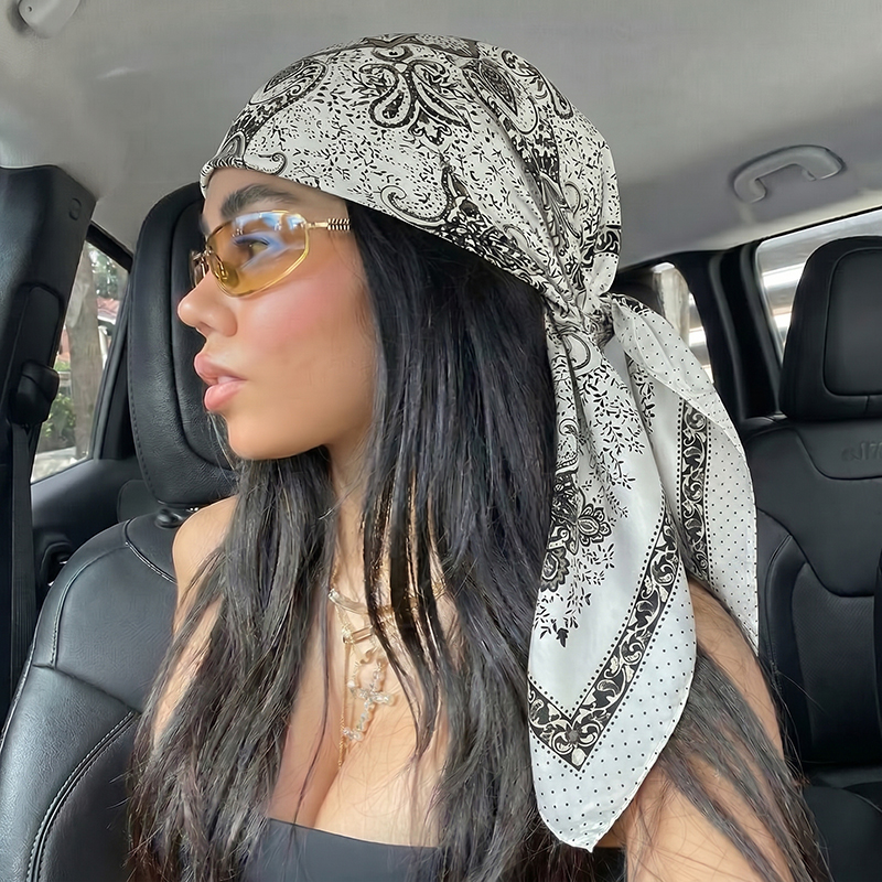 Foulard carré vintage en satin, imprimé cachemire classique, hijab doux, bandana pour femme, accessoire de cheveux pour vacances à la plage, foulard de tête, tour de cou