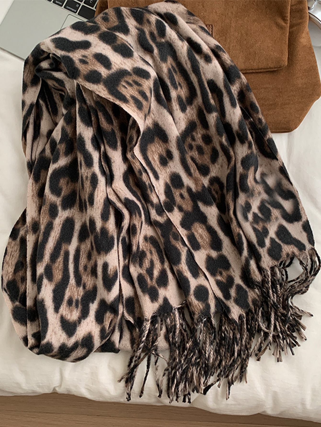 Automne et hiver Imitation cachemire imprimé léopard écharpe femmes chaud et épais écharpe rétro imprimé léopard avec gland grand châle
