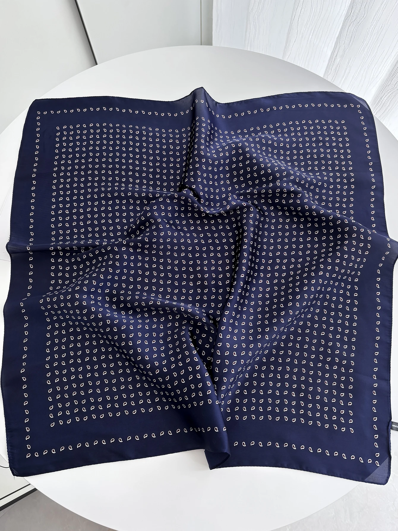 Foulard carré pour femme en satin doux à imprimé floral, écharpe, bandana, accessoire pour cheveux, hijab, châle